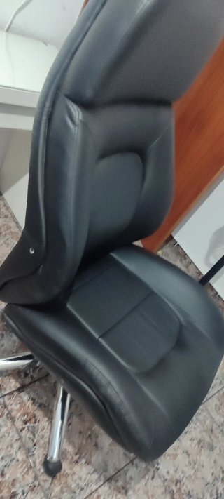 Silla de oficina ejecutiva piel negra