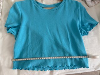 Camiseta azul manga corta