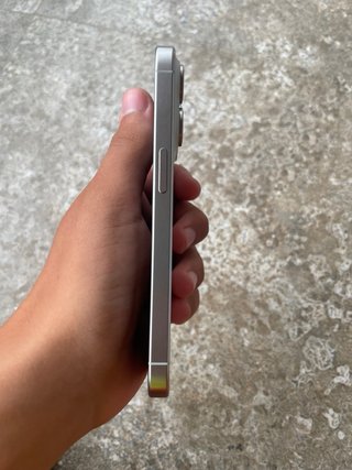 iPhone 15 Pro Titanio Blanco