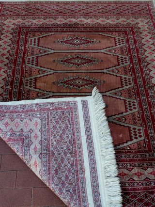 Tappeto vintage beige e rosso