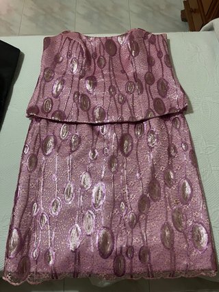 Traje de fiesta rosa y dorado