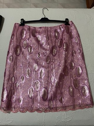 Traje de fiesta rosa y dorado
