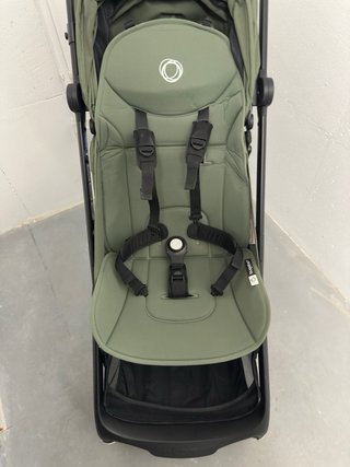 Silla de paseo Bugaboo Butterfly (Verde-Bosque)