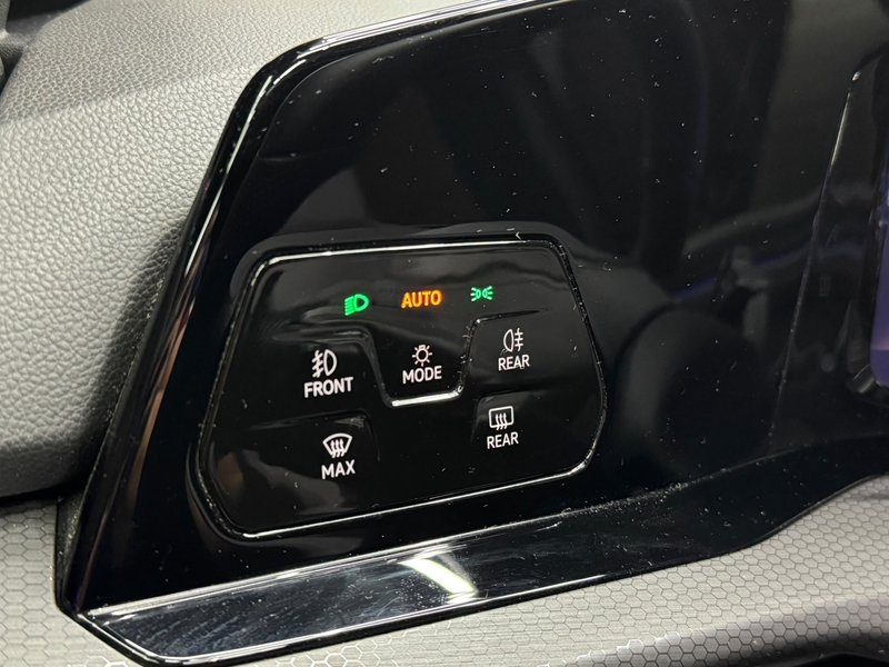 Volkswagen Golf 2022, foto 9