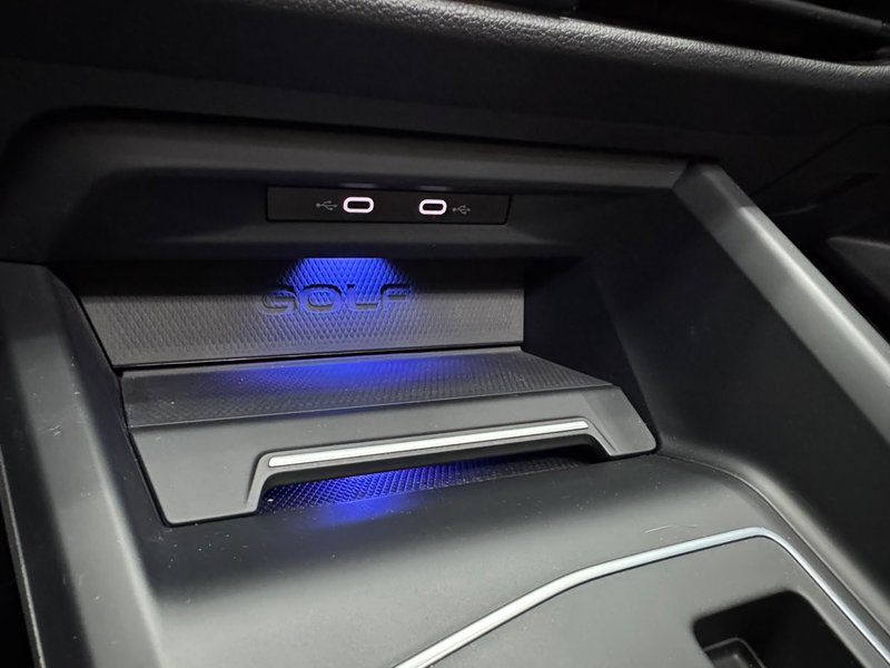 Volkswagen Golf 2022, foto 23