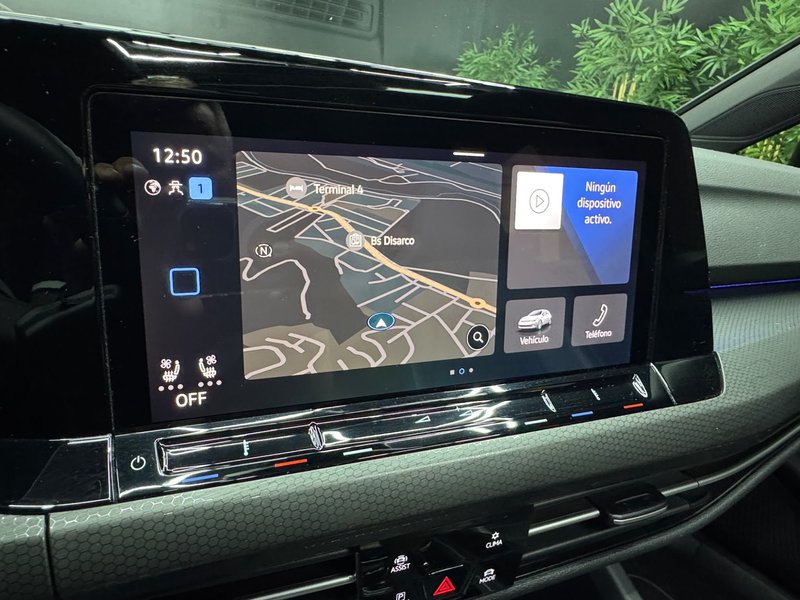 Volkswagen Golf 2022, foto 24