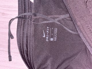 Pantalones cortos Nike negros con malla