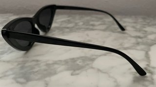 Gafas de sol negras estilo ojo de gato