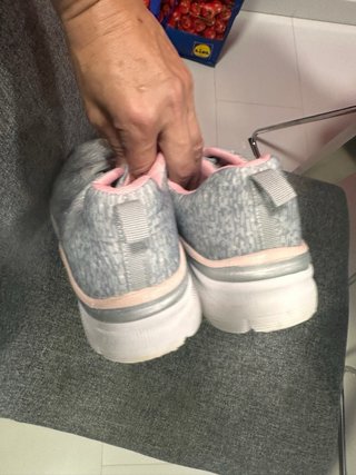Deportivas grises y rosas talla 37