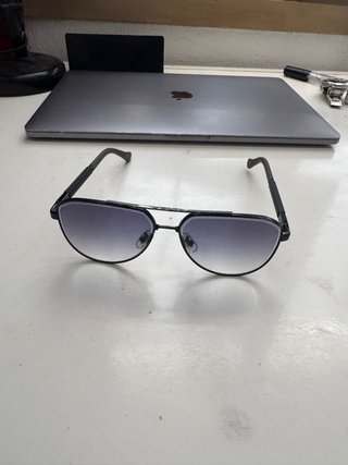 Gafas de sol Prada aviador negras