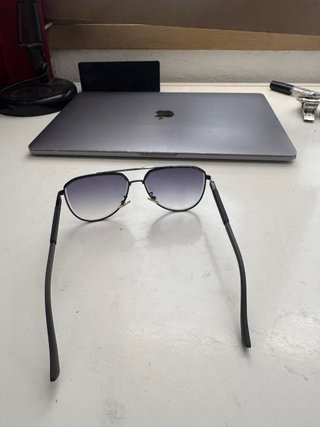 Gafas de sol Prada aviador negras