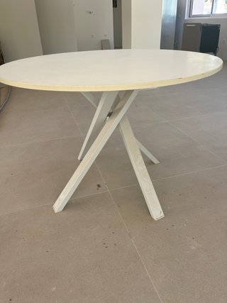 Mesa redonda Ikea 105 cm esta en CAMPOLIVAR