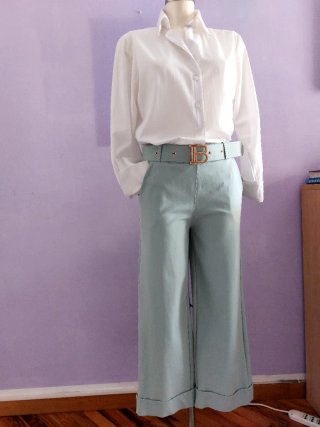 Pantaloni  a palazzo con cintura verde /salvia
