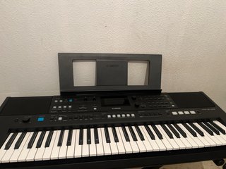 Yamaha PSR-E463 Teclado Portátil.