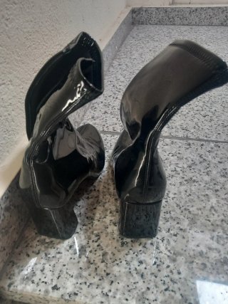 Botines charol Bershka negros