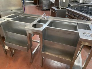 Mesa Coctelera 1.80m Seminueva