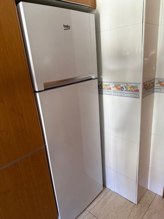 Nevera Beko Blanca