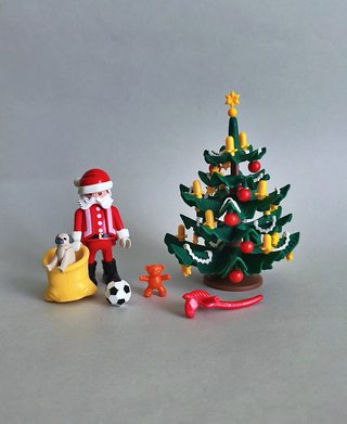 Playmobil Papa Noel Con Regalos Y Árbol Navidad