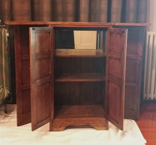Mueble bar antiguo de madera