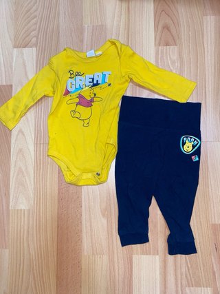 Set 5 pezzi Disney: 3 body + 2 pantaloni 62-68 cm