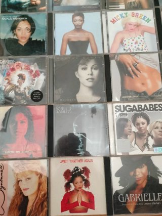 Lote 30 CDs Cantantes Internacionales Pop/Rock