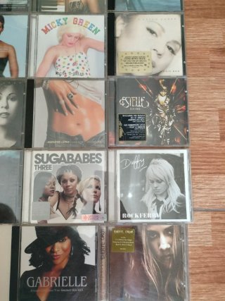Lote 30 CDs Cantantes Internacionales Pop/Rock