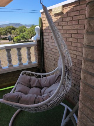 Sillón Colgante Mimbre Beige y Blanco