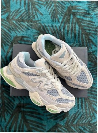 Zapatillas New Balance 9060 Beige/Gris T.39.5