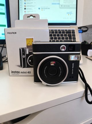Fujifilm Instax Mini 40 Cámara Instantánea Negra