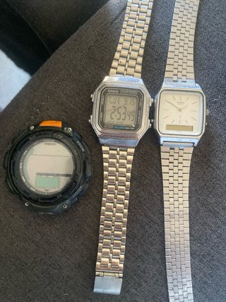 Reloj Casio Digital Plata y Negro