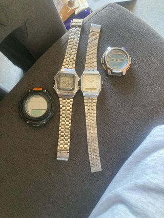 Reloj Casio Digital Plata y Negro