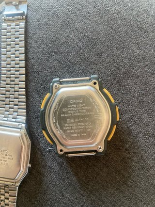 Reloj Casio Digital Plata y Negro