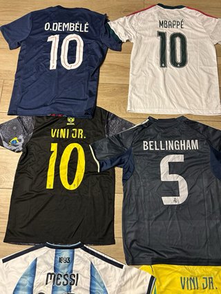 Completi Calcio Estivi Nuovi - Taglia M