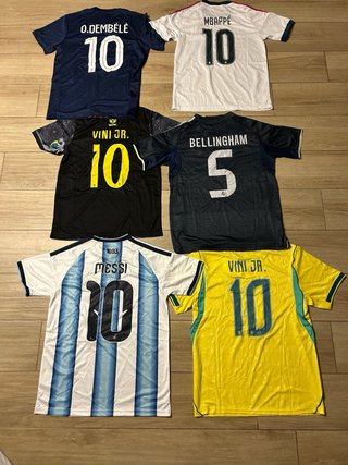 Completi Calcio Estivi Nuovi - Taglia M