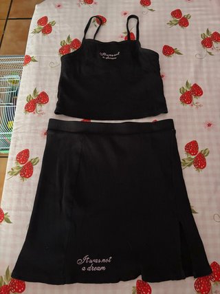 Conjunto top y falda negro