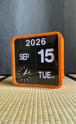 Orologio calendario a palette flip clock Karlsson