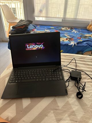 Portátil Lenovo Negro Casi Nuevo