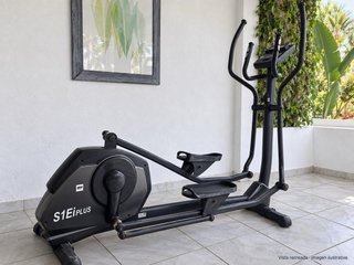 Bicicleta Elíptica BH S1Ei Plus para entreno casa