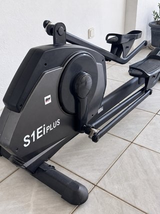 Bicicleta Elíptica BH S1Ei Plus para entreno casa