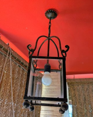 Farol de techo de hierro