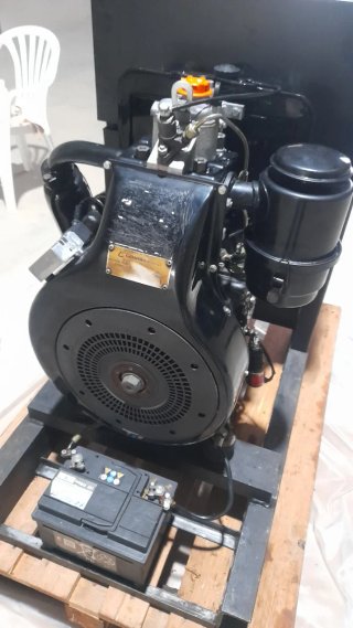 Generador o grupo electrogeno Lombardini 7KVA