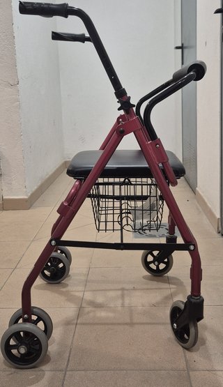 Andador Rollator Plegable con Freno