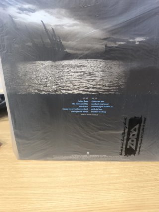 Vinilo Gun - Taking On The World (1989)