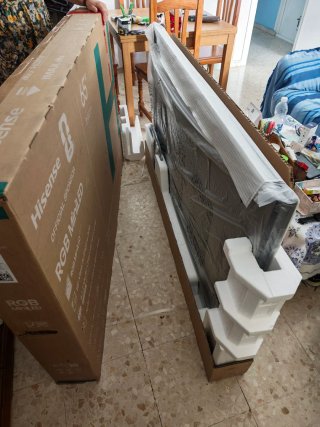 Hisense 65 TV RGB miniLED 65UR9S
