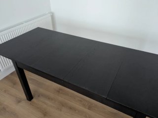 Mesa de comedor extensible negra 140/220 - IKEA