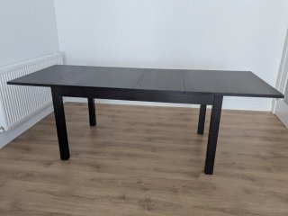 Mesa de comedor extensible negra 140/220 - IKEA