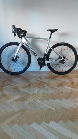 Bicicleta carretera eléctrica Mendiz EF21
