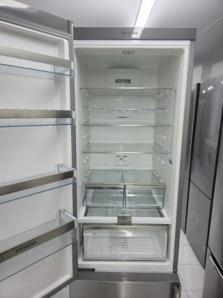 Nevera marca SIEMENS