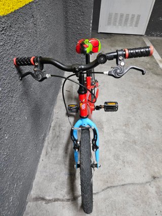 Bicicleta infantil roja 16 pulgadas