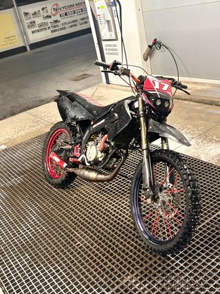 Derbi Senda Enduro/Motocross Negra y Roja